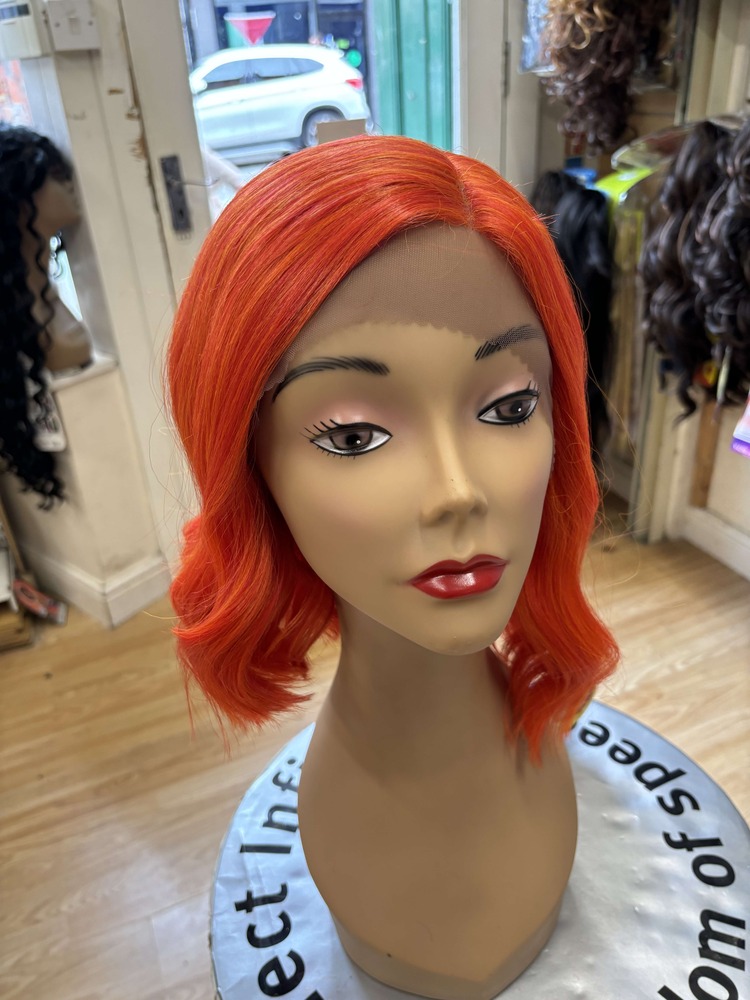 VANESSA THE FIRST NAME IN WIGS TOPS M EVIE