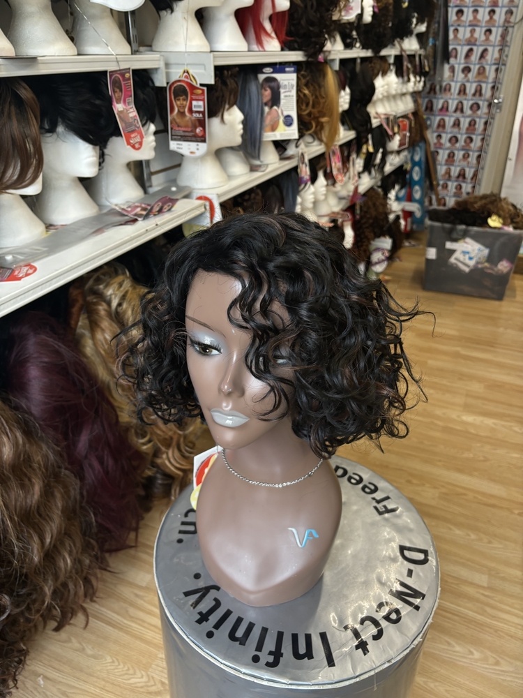 VANESSA THE FIRST NAME IN WIG~SUPER YESA