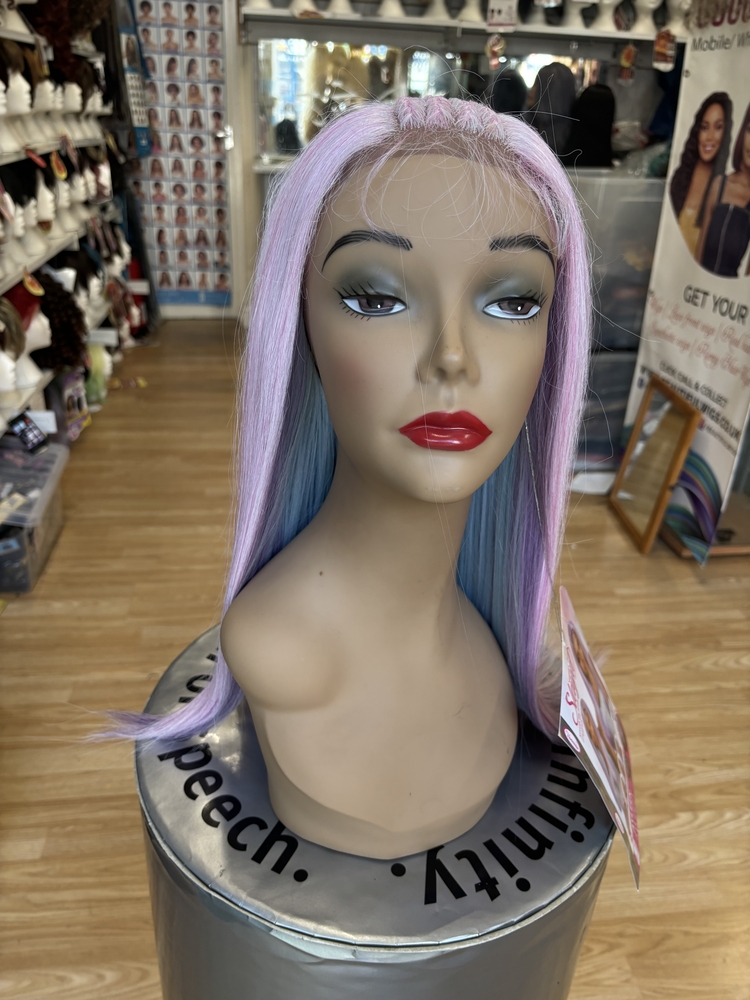 VANESSA STYLES ON FLEEK WIGS AYLEEN