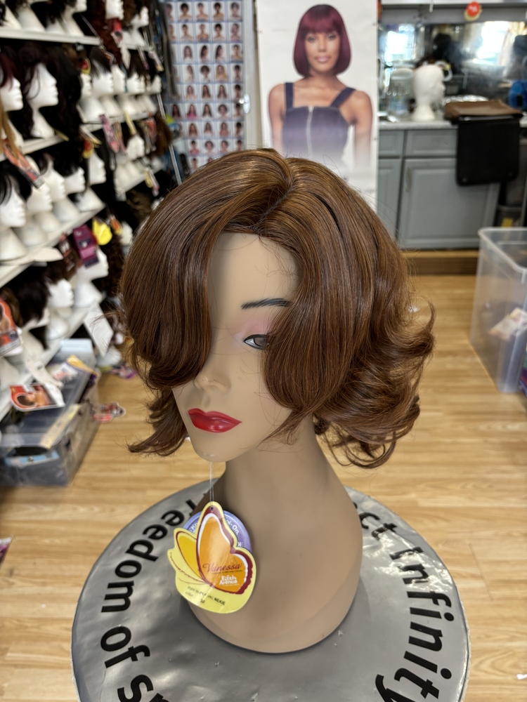 VANESSA FIFTH AVENUE COLLECTION WIGS SUPER VRC NEKIE