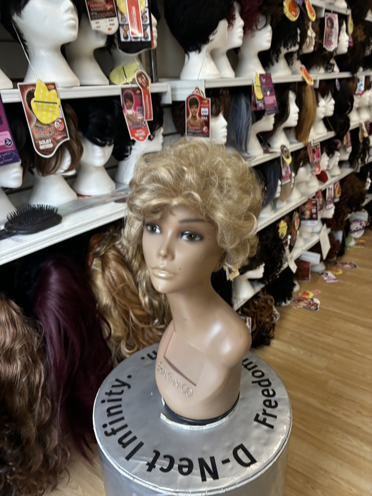 SHORT LACE FRONT WIGS FOR WOMEN