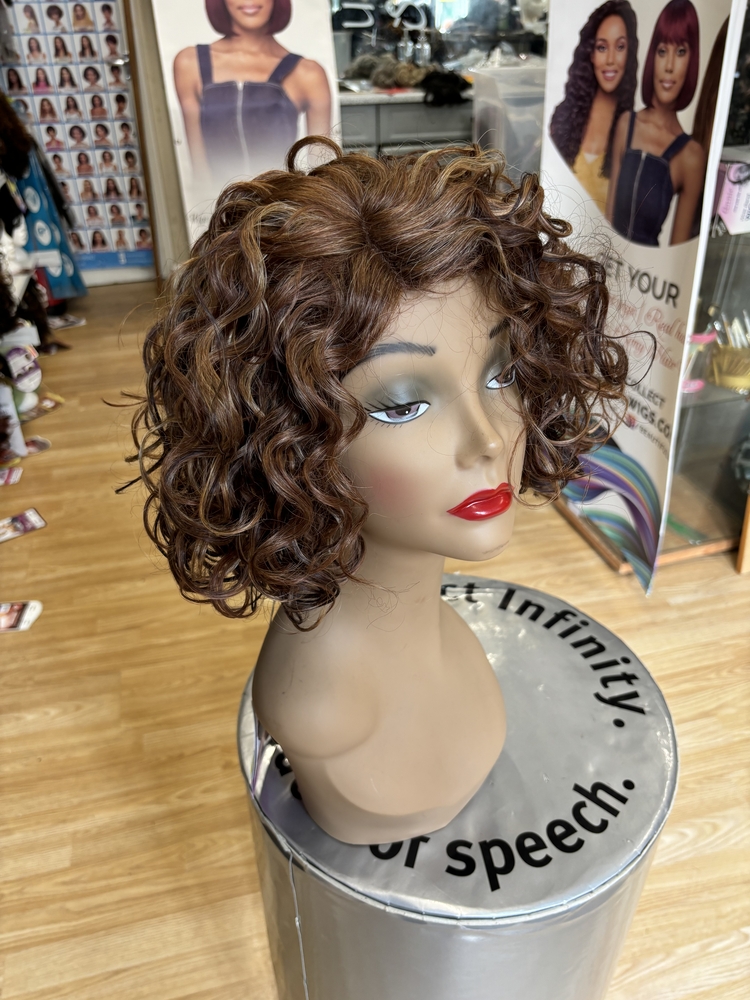 VANESSA THE FIRST NAME IN WIGS SUPER-YESA