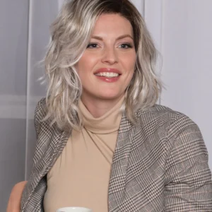 VANILLAMACCHIATO - Light Chestnut Brown Base with Light Brown / Golden Blonde / Icy Blonde Painted Highlights